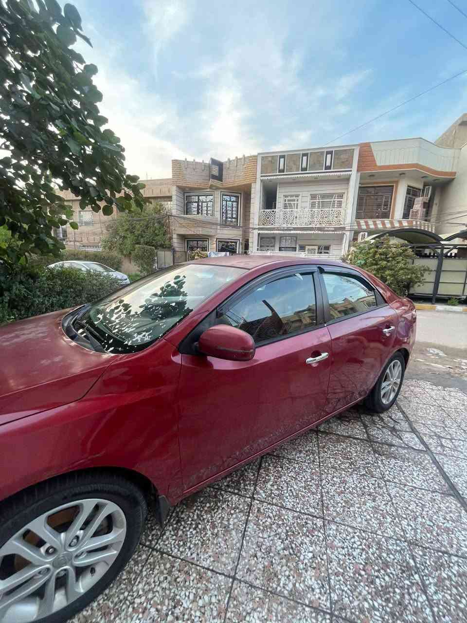 السلام عليكم
سيراتو 2011 خليجي رقم اربيل الجديد الدولي ماشيه 198 كيلو بيها صبغ الجاملغات الخلفيه الأيمن والايسر السياره حلوه وخير من الله صدر تخم تاير تحكم ستيرن والسياره تريد تحويل او وكاله اني حاضر
السعر83 وبيها مجال
مكان السياره بغداد حي الحسين 
للاتصال ***********
