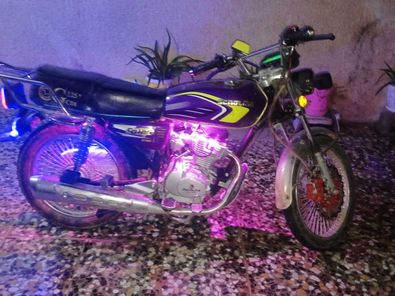 السلام عليكم
دراجه تايكر مديل 2025 للبيع الدراجه كاتم كهربائيات فول شغاله بصمات عدد 2 سويج عدد 2 الدراجه كل نقص مابيها شرط برغي واحد ممفتوح مستخدمه 3 اشهر فقط السعر 700 وبيها مجال بسيط العنوان الخالص


**إذا كنت صاحب هذا الإعلان وتريد حذفه لأي سبب، رجاءا أرسل رسالة إلى الدعم الفني**