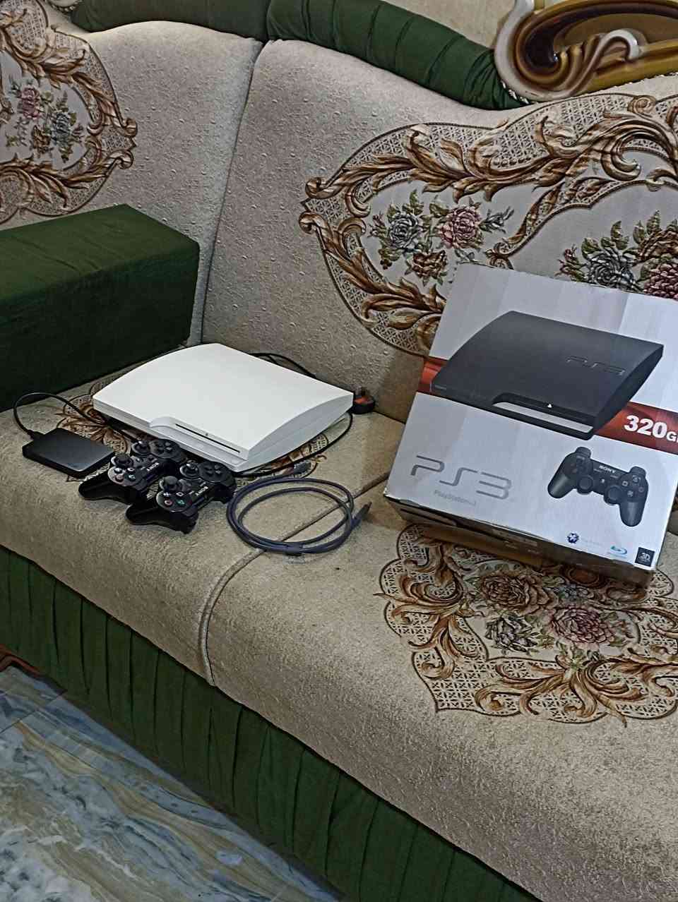 سلام عليكم بلي 3 مهكر جهاز نضيف استخدام قليل ذاكره 320GB الجهاز رايدة ب150 
رقم ***********
عنوان كربلاء القنطرة بيضاء 
وبي العاب مثل 
GTA5🎖
وكود اوف فور🎖
