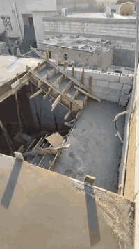 كادر صب وسقل بل هلكوبتر  تنعيم الصب  شغل درجه اولى في جملونات  ساحات  ...