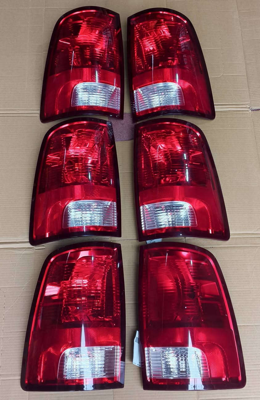 السلام عليكم بك لايت أصلي تفصيخ أمريكي للاستفسار خاص او واتساب توصيل موجود القطعه الي تريده دزلي صورته وانا حاضر ***********
