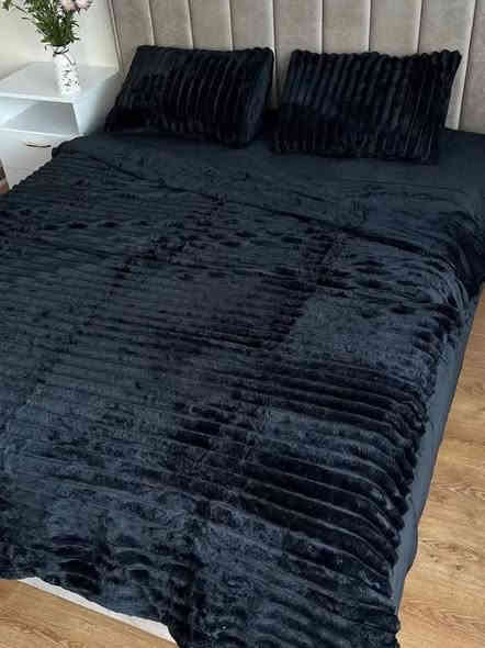 السلام عليكم 

موسم شتائي فرشات قديفه مقلم 

موجود جميع الاوان 
توصيل لجميع المحافظات 
للحجز 
@‏‪***********‬‏
