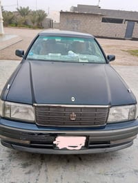 تيوتا بجعة • موديل ٩٥ • رمادي زنكوره