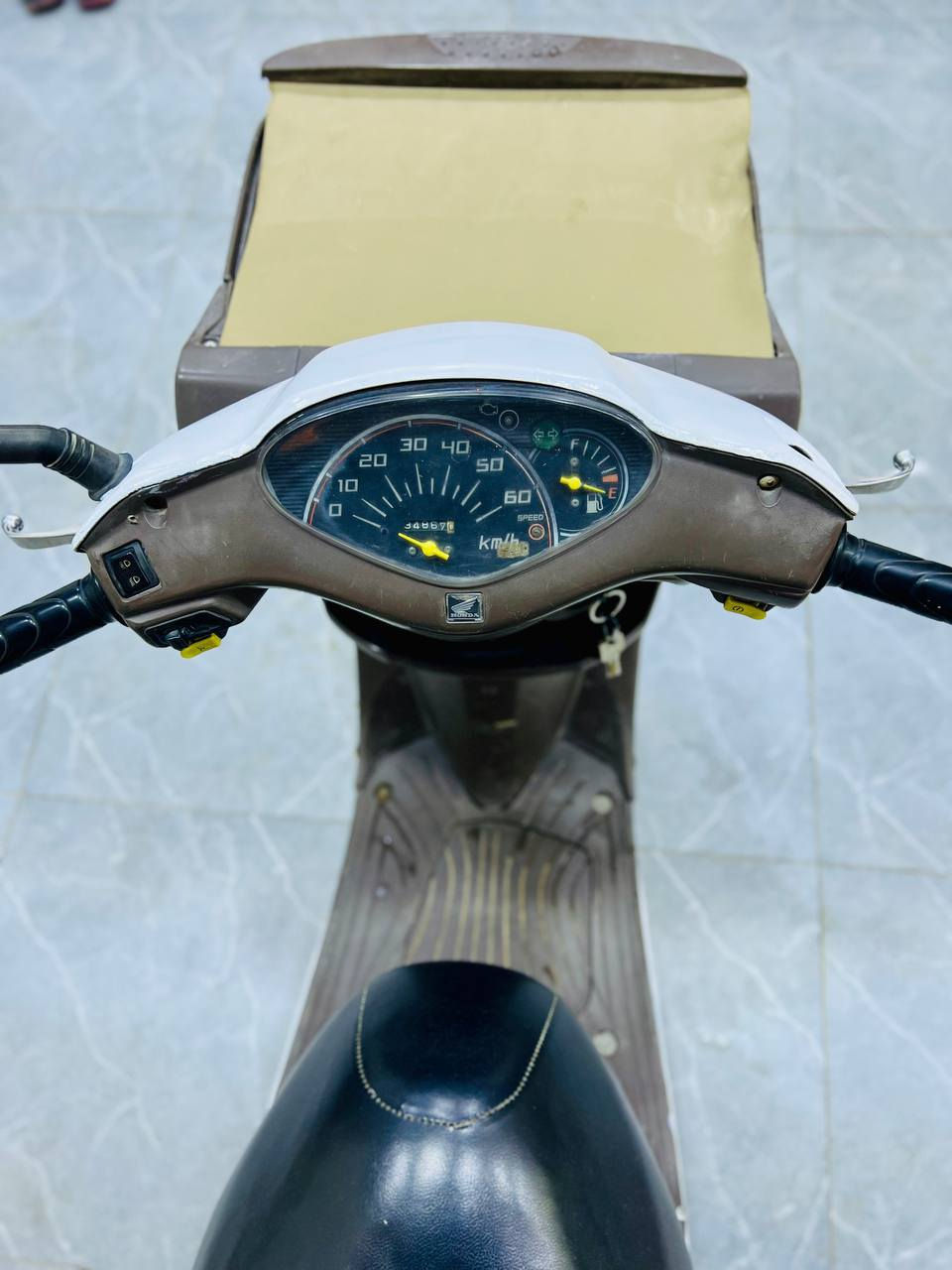 السلام عليكم
ماطور ابو السله نضيف ما مفتوح بلادي 
كله شغال ما عده الگيچ عاطل
السعر ٥٢٥ المكان سامراء
للاسفسار ***********
