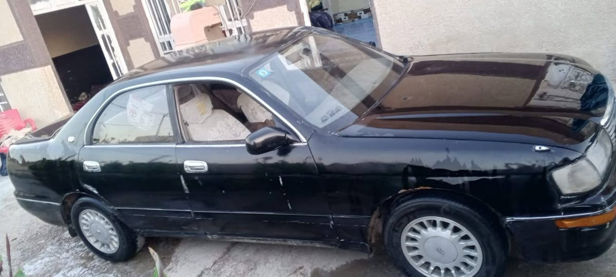 سلام عليكم بطه كراون موديل 91 البيع سياره حداديه خير من الله داخل شايل روحه كير مكفول مكينه بيه صوت بكن سياره مكفوله من الكص وظربه ونقل جثه رقم بغداد نكليزي تحويل ثاني يوم سعر 35بي مجال *********** عنوان بغداد تقاطع
