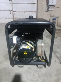 مولدة بنزين • يابانية • ٣ كيفي ١٢ أمبير