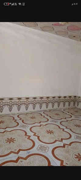 السلام عليكم
دار سكن تجاوز للبيع في القبله حي الشهداء قرب السوق الجديد الجملونات 
مساحه البيت 150
40متر عن الشارع 
البيت يحتوي على غرفه وهول وديوانيه ومطبخ وحمام داخلي وحمام خارجي وطارمه واسعه 
سقف البيت سندويچ +سقف ثانوي بالكامل 
سيراميك ارضي وجداري للغرفه والديوان 
كهرباء تأسيس جديد 3فيز 
تأسيس ماء كامل للحمامات والمطبخ مع خزان 1 طن +بوستر تسريع ماء 
ما عليه تبليغ ولا ازاله أسأل المنطقه قبل لا تشتري 
السعر 6ملايين و500الف وقابل للتفاوض 
للاستفسار الاتصال ***********
