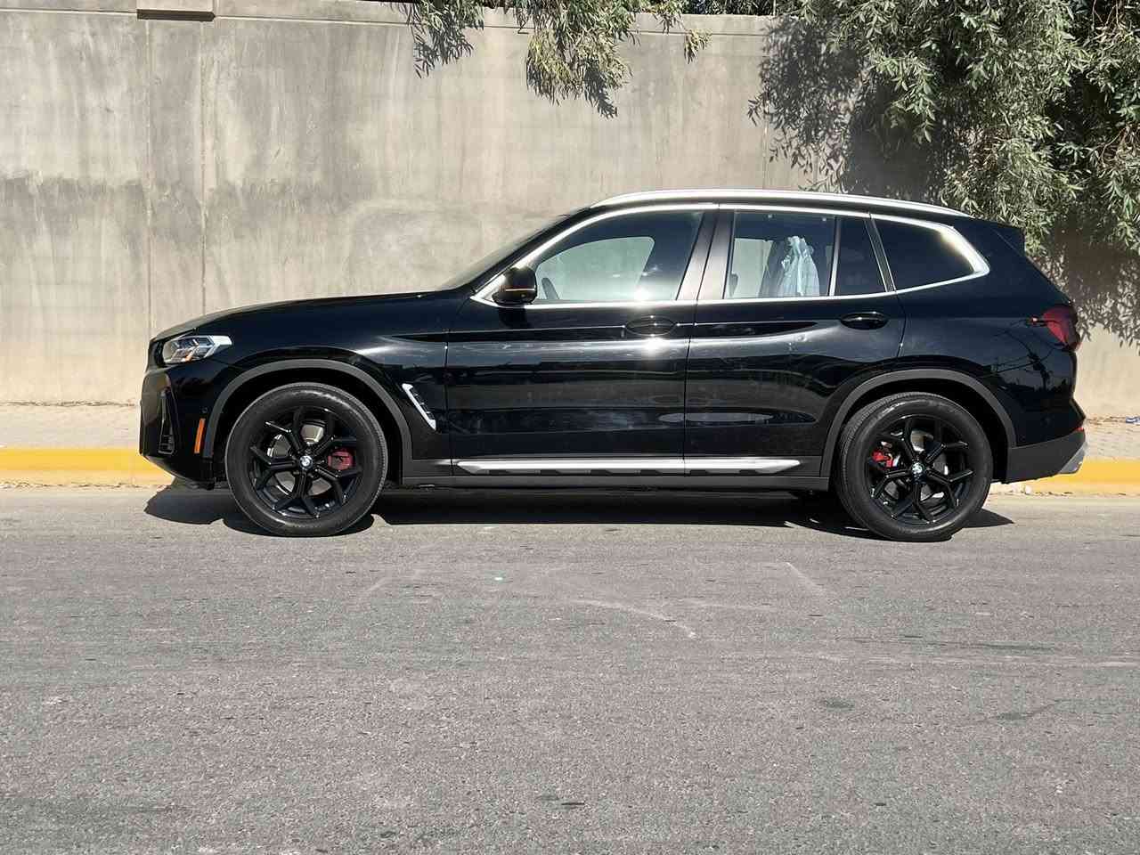 BMW x3 للبيع
موديل 23
ماشية 25 mi
وارد بدون ايرباك 
فول مواصفات 
حادث خفيف 
محرك 2000 تون تيربو
ترحيب توقف ذاتي قيادة ذاتية للركن
بانوراما 
صفر مسج 
اربع كامرات 
صبغ فقط البنيد
السعر 345
للتواصل 
***********
