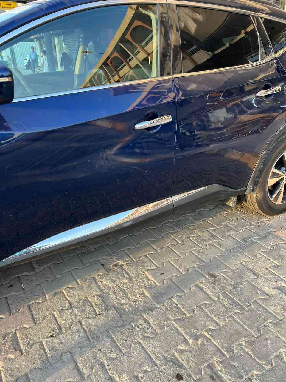 سلام عليكم البيع ومراوس حسب القناعه سياره دخول جديد ترقيم جديد بغداد باسمي رقم مميز 7557 مكينه 3500 حره فول موصفات عده الفتحه سعر 170 مكاني بغداد
***********
