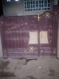 متوفرة هذه الباب للبيع   باب سلايد حديد العرض 2.90 والارتفاع 2.50 للاس...