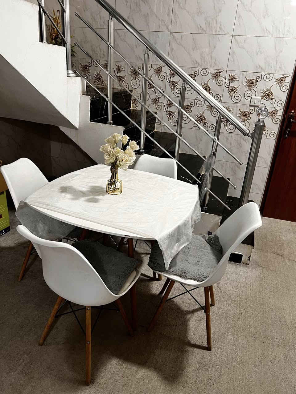 تخم 5مقعد وميز طعام سعر اثنينهم 200الحريه


**إذا كنت صاحب هذا الإعلان وتريد حذفه لأي سبب، رجاءا أرسل رسالة إلى الدعم الفني**