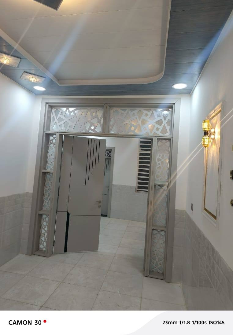 دار للبيع في النجف الأشرف
📍 الموقع: النجف – عمود 320 مقابل قريت الغدير
📐 المساحة: 110 متر مربع
📄 الطابو: زراعي – سند 25 – قرار محكمة

مواصفات الدار:
🛏 غرفتان نوم
🛋 صالة
🍽 مطبخ
🧑‍💼 استقبال
🚿 حمام داخلي
🚻 حمام خارجي

🏗 نوع البناء: طابوق، الأساس والسقف صب

💰 السعر: 48مليون دينار عراقي (قابل للتفاوض)

☎️ للتواصل: ***********
 #عقارات #
