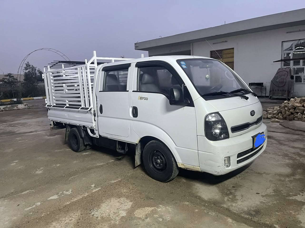 سلام عليكم كيا للبيع موديل 2015رقم بغداد السياره خير من الله السعر 140$مع المجال موقع بغداد البياع تقاطع الدرويش 
***********. ابو علي
