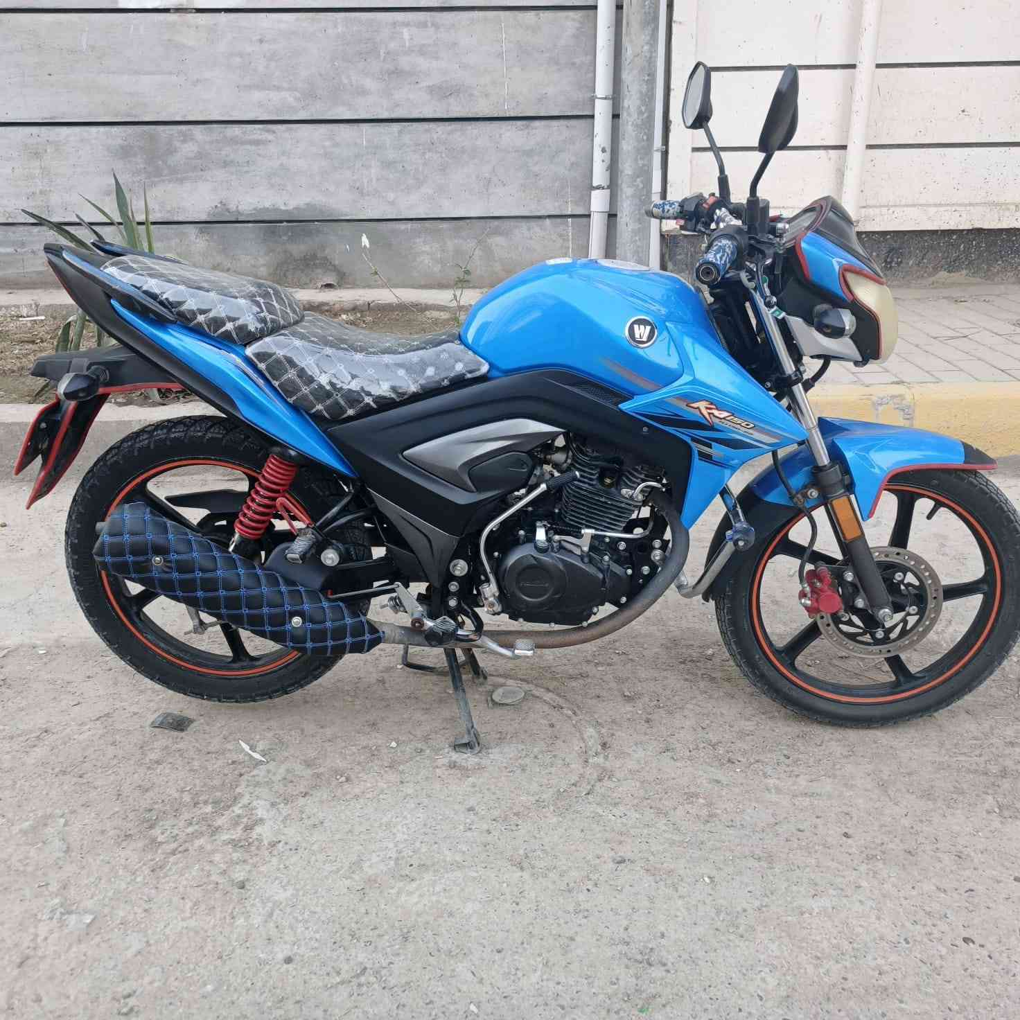 هاوجي بطح موديل 2021   مسجل رقم انكليزي  وسنوية تحويل ثاني يوم  مكاني الزراعه شارع ٦٠  رقمي ***********
