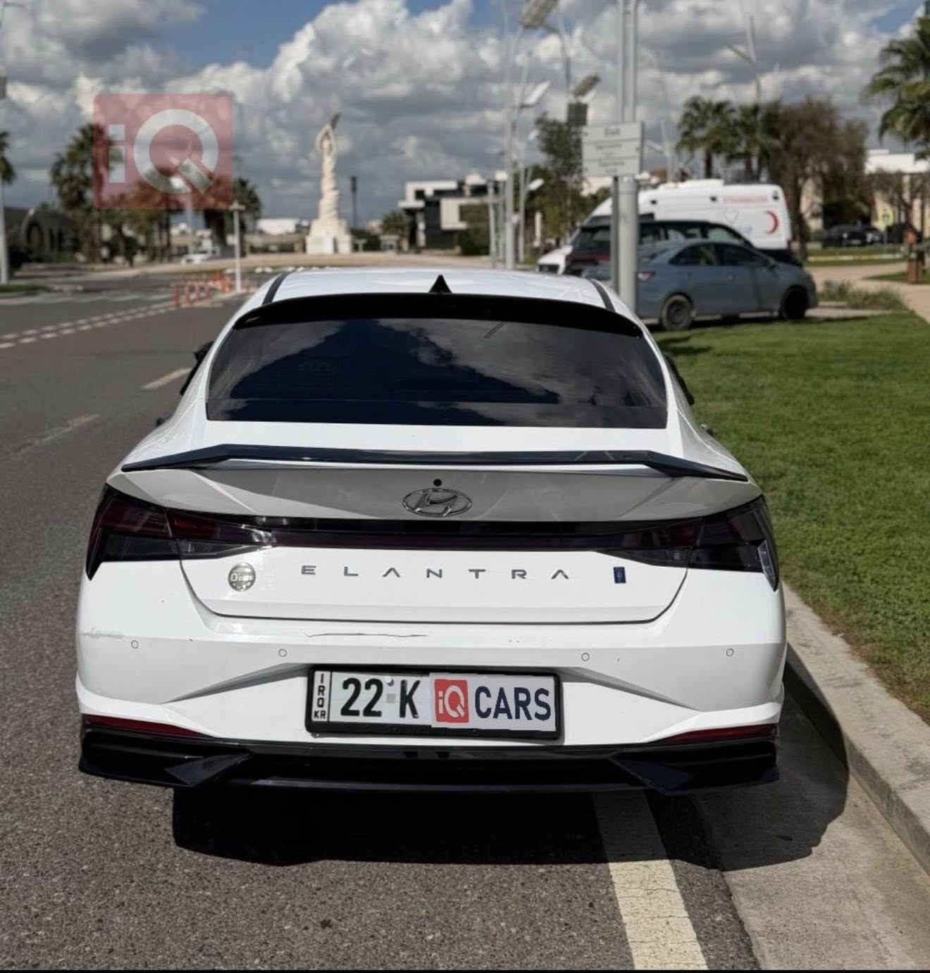 للبيع | هيونداي النترا 2023 – مواصفات خليجيه
🔹 المواصفات:
 • محرك 1.6 لتر اقتصادي بالبنزين
 • 4 سلندر
 • قير أوتوماتيك
 • دفع أمامي
 • نظام Eco لتوفير الوقود
 • شاشة + بلوتوث + تحكم من المقود
 • مكيف ممتاز ❄️
 • زجاج كهرباء + مرايا كهرباء + تشغيل عن بعد
 • نظام أمان ABS + Airbags

🔹 المعلومات:
 • الموديل: 2023
 • المواصفات: خليجي
 • الممشى: 96,000 كم
 • اللون: أبيض 🤍
 • المقاعد: قماش
 • عدد الركاب: 5
 • الاستخدام: شخصي

📍 الموقع: أربيل

 • السيارة نظيفة بشكل عام وما بيها مشاكل ميكانيك
 • بيها دعمه على بابين (قابلة للتصليح) تحتاج PDR
 • الدعامية الخلفية بيها كسر
 • بالجام الأمامي جهة الراكب أكو فطر
 • تظليل رسمي الى 2026/10

💰 السعر: 14,000 دولار ( بيها مجال بسيط للطيبين )

📞 للتواصل: واتساب ***********
