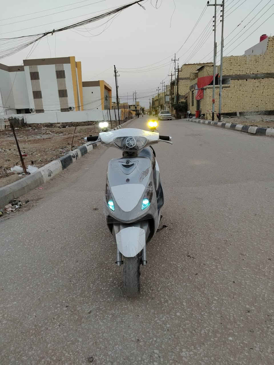 الحلال الثاني نفس ترتيب القبلها النباعت ما مفتوحه بلادي كهرباييات كامله وشغله من الطول الطول
السعر خاص
***********/ للاستفسار
