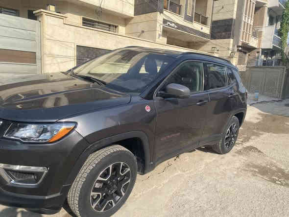 السلام عليكم جيب كومباس موديل 2021 مواصفات معروفه السياره نضيفة جداً وكل التفاصيل موجوده من حادث وصور السونر موجوده مكاني بغداد شارع فلسطين تحويل ثاني يوم ماابيع السياره بوكالة تحويل فقط للاتصال والاستفسار *********** السعر 133 ورقه وبيها مجال للشراي
