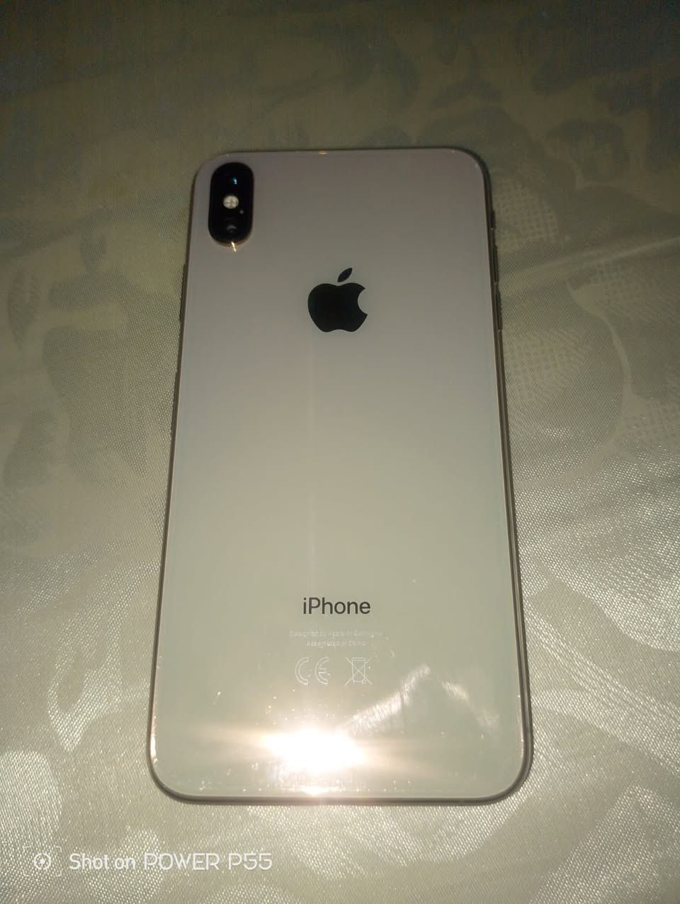 سلام عليكم آيفون اكس إس ماكس ذاكره ٥١٢ ألون ذهبي الشاشة ٣ خيارات بلاديه التليفون جديد و حلو مابي قصور و معروف الكس إس ماكس اعلى فئه ب x الجهاز طاح مني و الكامره زوم رقم ١ وكف عندي زوم ٢ شغاله و الفلاش مرات يشتغل ومرات لا بطاريته ٧٠ موجود كارتونه سعره ٢٢٥ وبي مجال للشراي مكاني كرمه علي حي طليعه رقمي ***********
