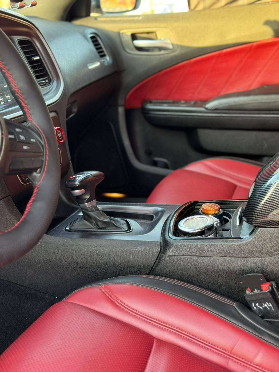 جارجر 2020
رقم أربيل احمر طماطي ضرر بنيد فقط ما ناقصة برغي مستعجل على بيعتها 
مكاني ديالى المقدادية ***********
السعر 240بيهه،مجال حك جيه
