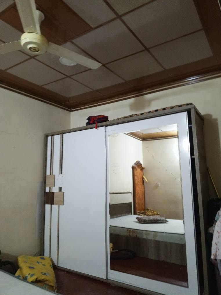 تاخم نوستن دونەفەری  بۆفرۆشتن  دوپارچەیە  بێ عەیب  دۆشەگێ چاکی لەگەڵە سعری 150 مەجالێ کەمی هەیە  عینوان کرکوک  : *********** كركوك, العراق
