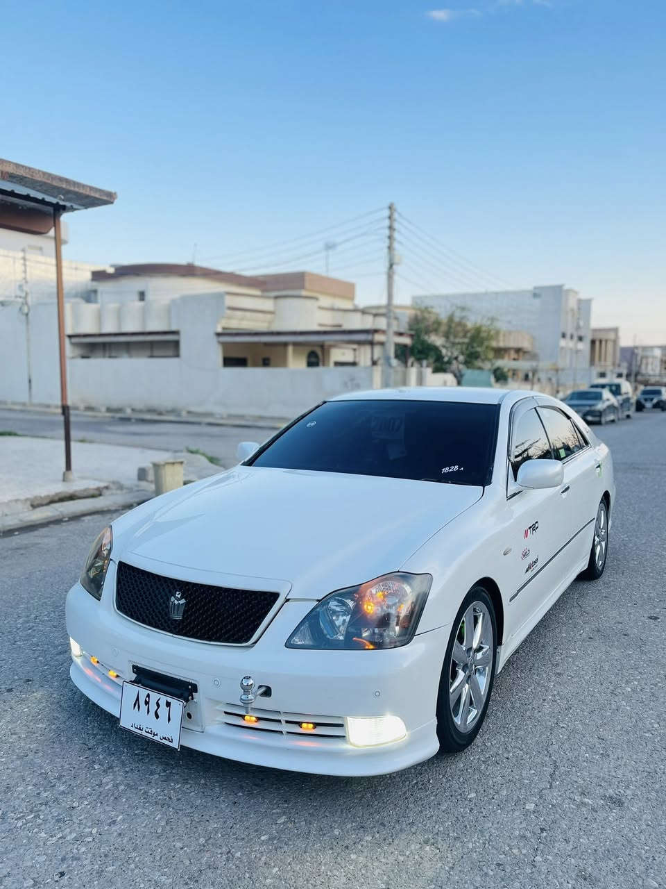 براوه يه ٢٠٠٥ مه كينه ١٨٠ بجوك به نزين زؤر كه م ده خوا كوشن كاربا پيش و دوا حاسه كاميرا شاشه ويل دينگه استيل نوي بريكي به ستراوه تبريد سا ردو گه رم به شه رته سوكاني وه ك ئاوه له حيه تؤمس ئاوينه كاربا جركه ي تيدا نييه به دواي جا لو شت مه گه ري دوكه ليشي نييه به شه رتي گيرو مه كينه و سه قفو كه ڤه ر ده عمو ليدراوي به شه رته سحري ٥٣ معامه له ***********
