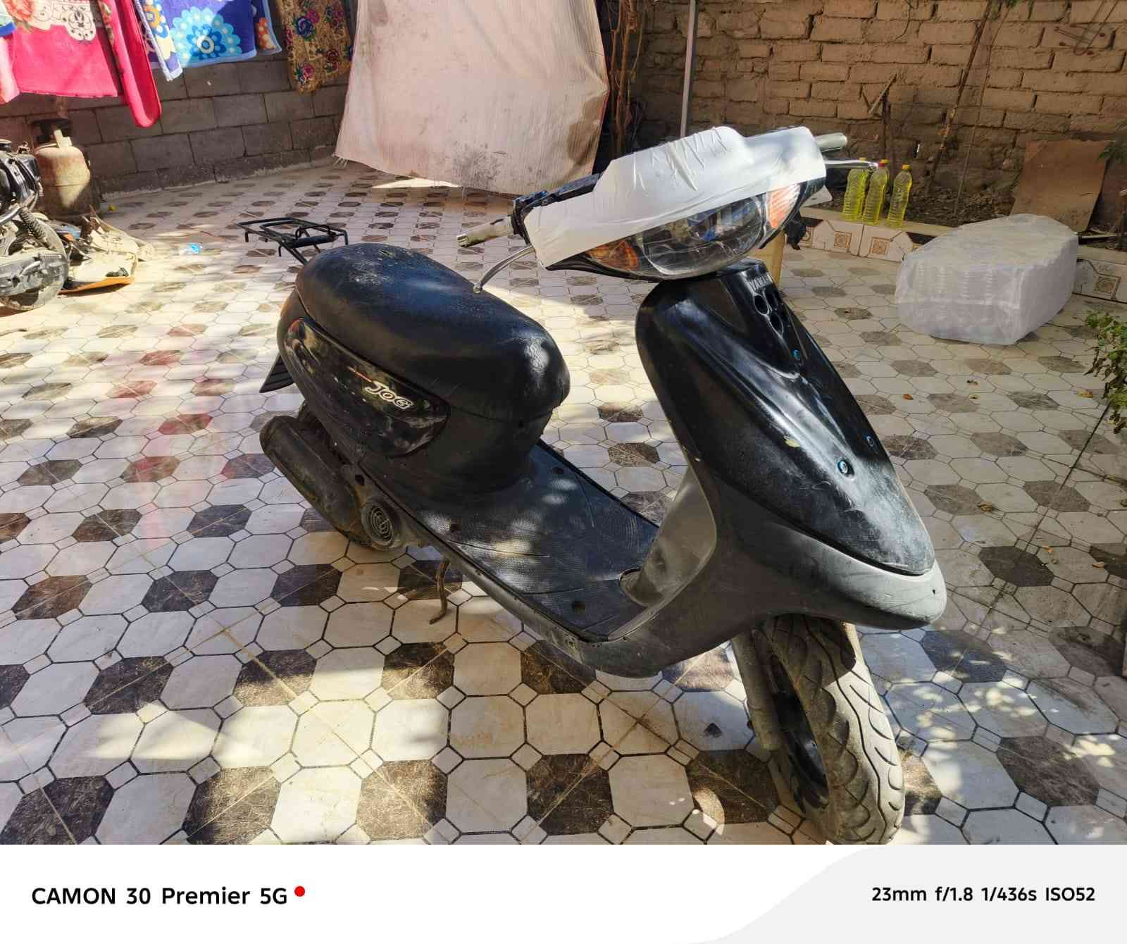 سلام عليكم دراجة منغولي للبيع كهربايات كله شغاله عوزه فقط باتري لايت زنون وبك لايت شغال السلف عوزه باتري فقط الدراجه باله وحلوه مكينه ناعمه نهضه شك الكاع شك السعر ب275 وبيها مجال للاستفسار *********** مكاني الرميثة
