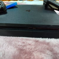 بلايستيشن 4 • جديد • ديوانيه