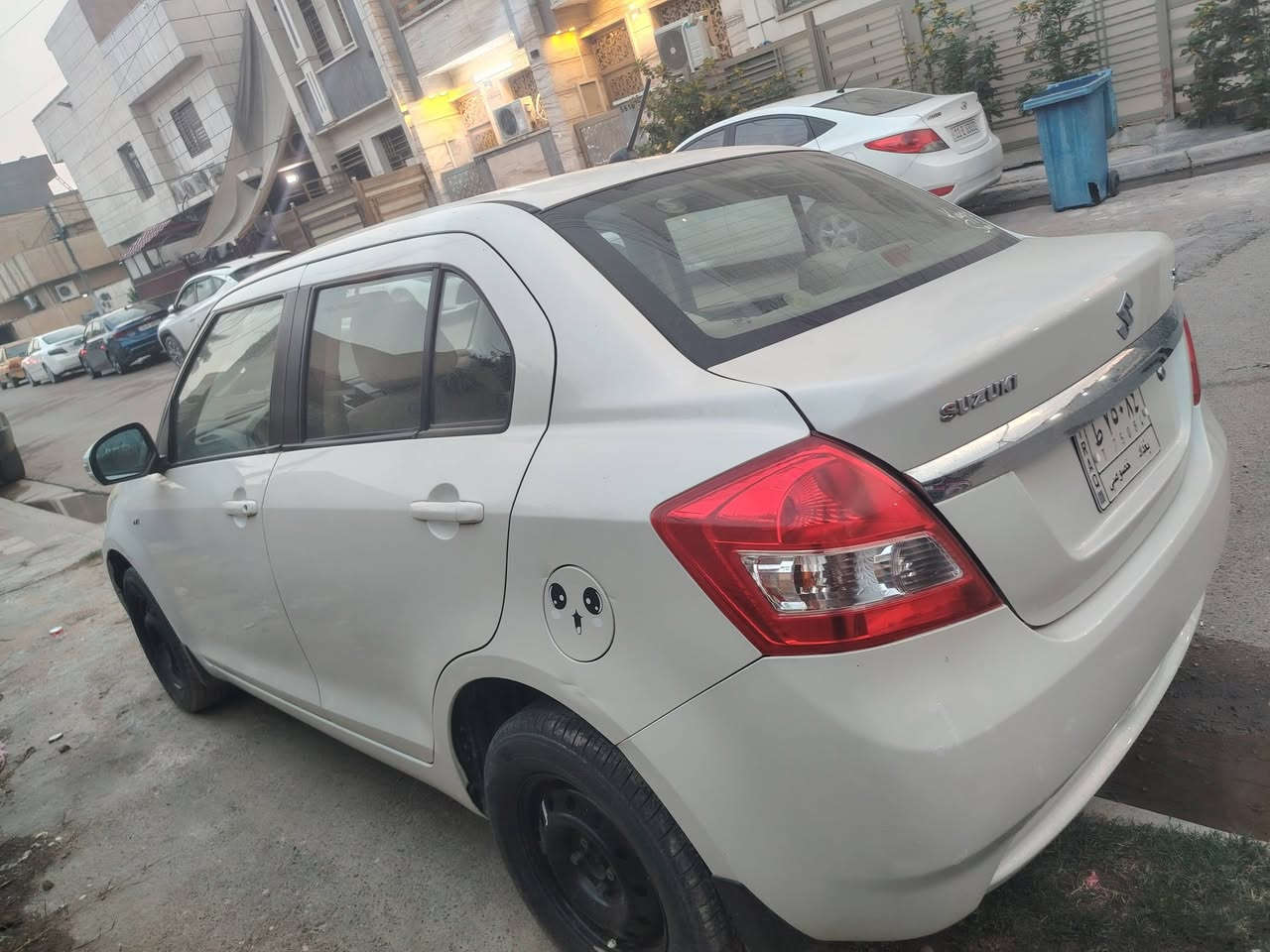 السلام عليكم سازوكي للبيع نضيفه كلش مال بيت للبيع رقم بغداد مديل 2015 السعر 78  التواصل ع الرقم ***********
