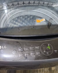 غسالة LG للبيع فووول اوتماتيك مستخدمة اقل شهر بعدها بالكارتون 18 كيلو ...