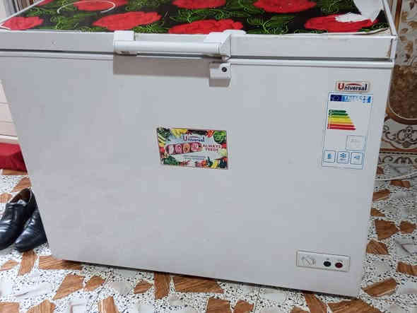 مجمده للببيع. مستخدمه شهر ونص بعدها جديده . شرط التجميد  فول نضافه ،🔒✅
السعر . 200  .
***********
