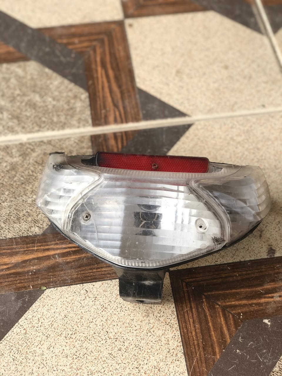 سلام عليكم شباب  تخمين كفرات اصليات بدون صبغ التخم ع ١٣٠  قفل مو شراي لتعبني   كشن بلادي مال رمبه ب50 
جفوف اصليه ب٤٠
تجاري ع ١٠
بك لايت ب١٥
وياله بلادي ب٢٠
والنجمه ب٥٠يرهم ع الادرس 
كلج رياظي كوسو عوزه خرز ب٢٥
ولباقي ع ٥.    لمكان كوت داموك  📞 ***********
