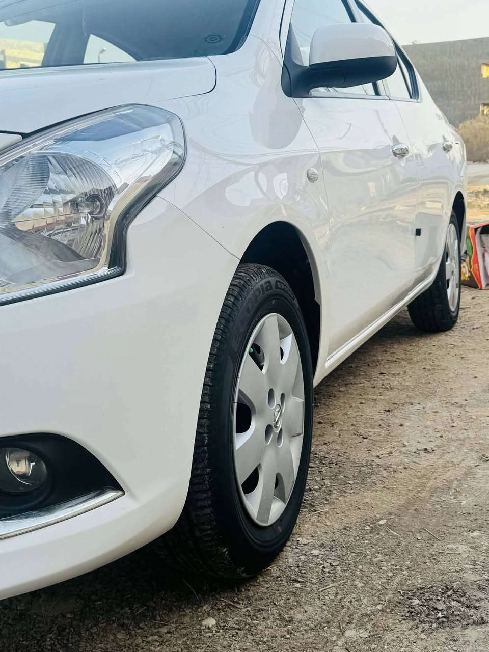 السلام عليكم شباب 

نيسان هندي بليته زركه موديل ٢٤ ماشيه ١٥ رقم باسمنا تريد تحويل تريد وكاله مكاني بابل مركز المدينه  السعر ١٢٦ وبيها مجال حق الجيه ( بيها ملاحضه وحدة فقط شخط صغير غيرها ماكو كلشي شرط السونار ) 

للاستفسار الاتصال 

***********
