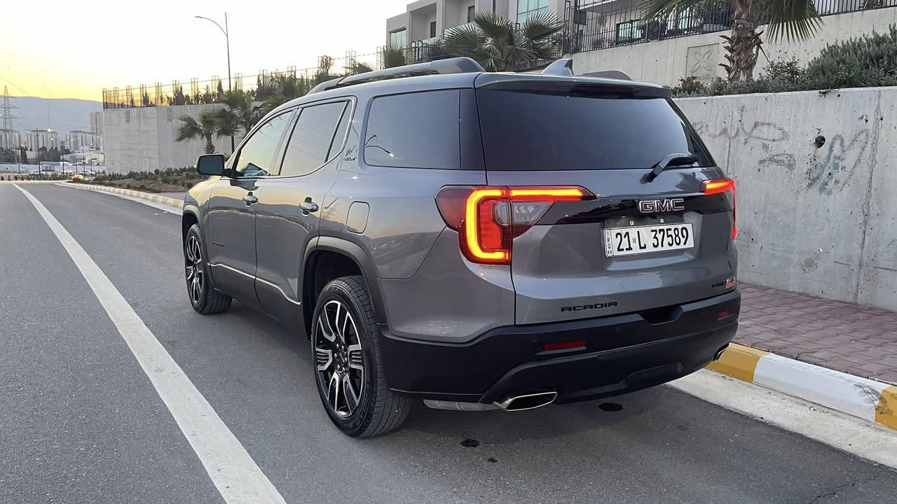 Gmc acadia 
جمسي أكاديا 2021 وارد أمريكي

‏ 

المواصفات SLT فول

محرك 6 3600 كير 9 سرعه 

المسافة المقطوعة: 42 الف فقط

شاشة كبيرة

كيج إليكتروني

بانوراما

حساسات 

سبعة راكب

كشنات جلد و هيتر و كهربائي 

 كشن السائق هزاز 

رادار أمامي وجانبي

ويل كروم 

إشارات بالمرايات و رادار

تشغيل عن بعد

صندوق كهرباء

بصمة بالأبواب

هندبريك بصمة

لايتات LED + زينون

بك لايت LED

الضرر: بنيد وجاملغ صبغ فقط

شرط محرك وكير شواصي كفاله شرط سونار 

السيارة فول مواصفات 1/1 
***********
