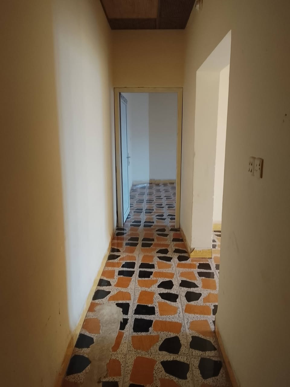 مشتمل طابق ثاني حي ششين للايجار الاستفسار على الرقم ***********
