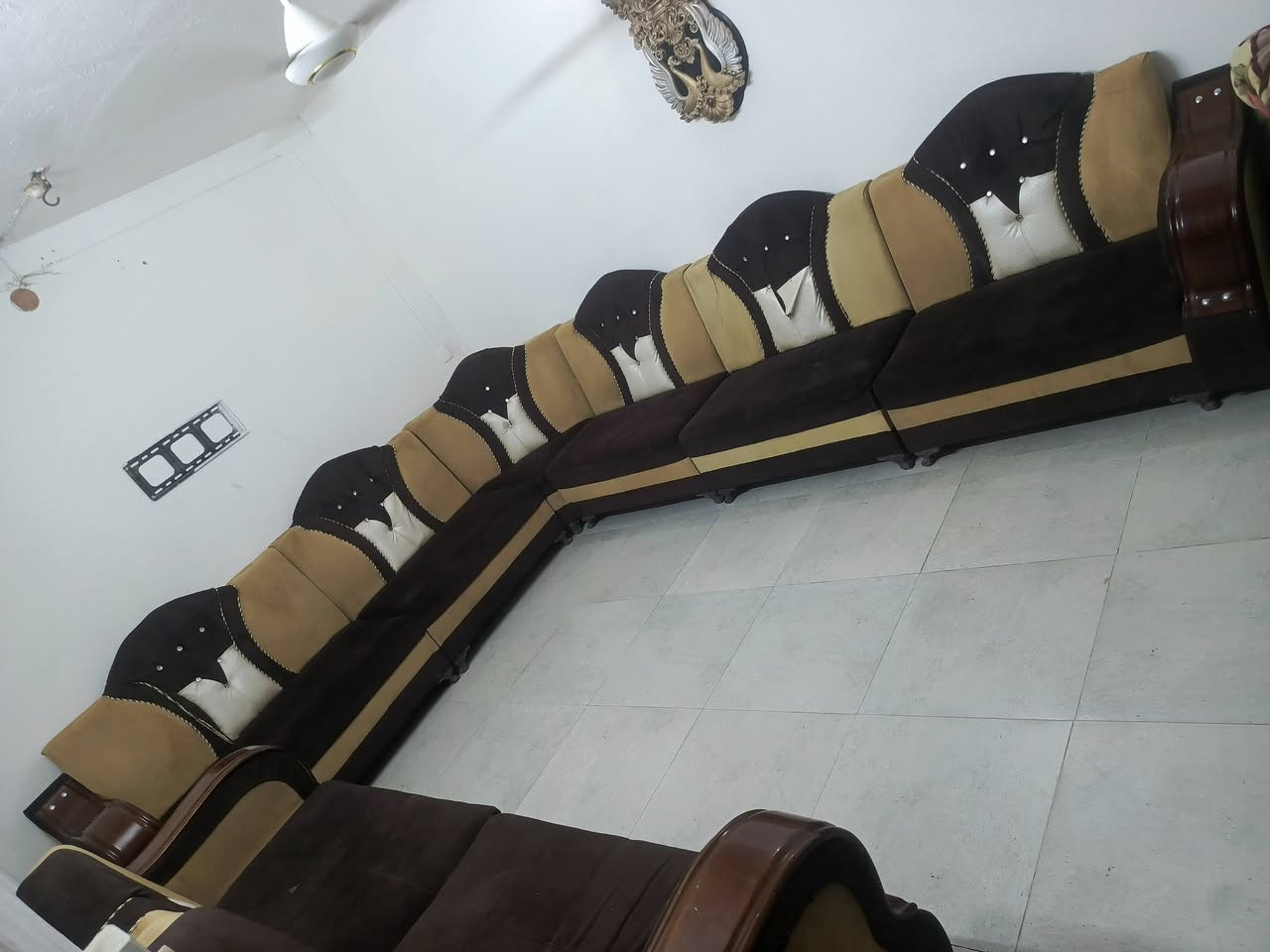 ياالله
ديوان 8 قطع
16 مقعد 
 سعره 350 وبي مجال للشراي
مكانه
عسكري ثاني شارع الوگفه القديم قرب مصور الخالدي
‏‪***********‬‏
