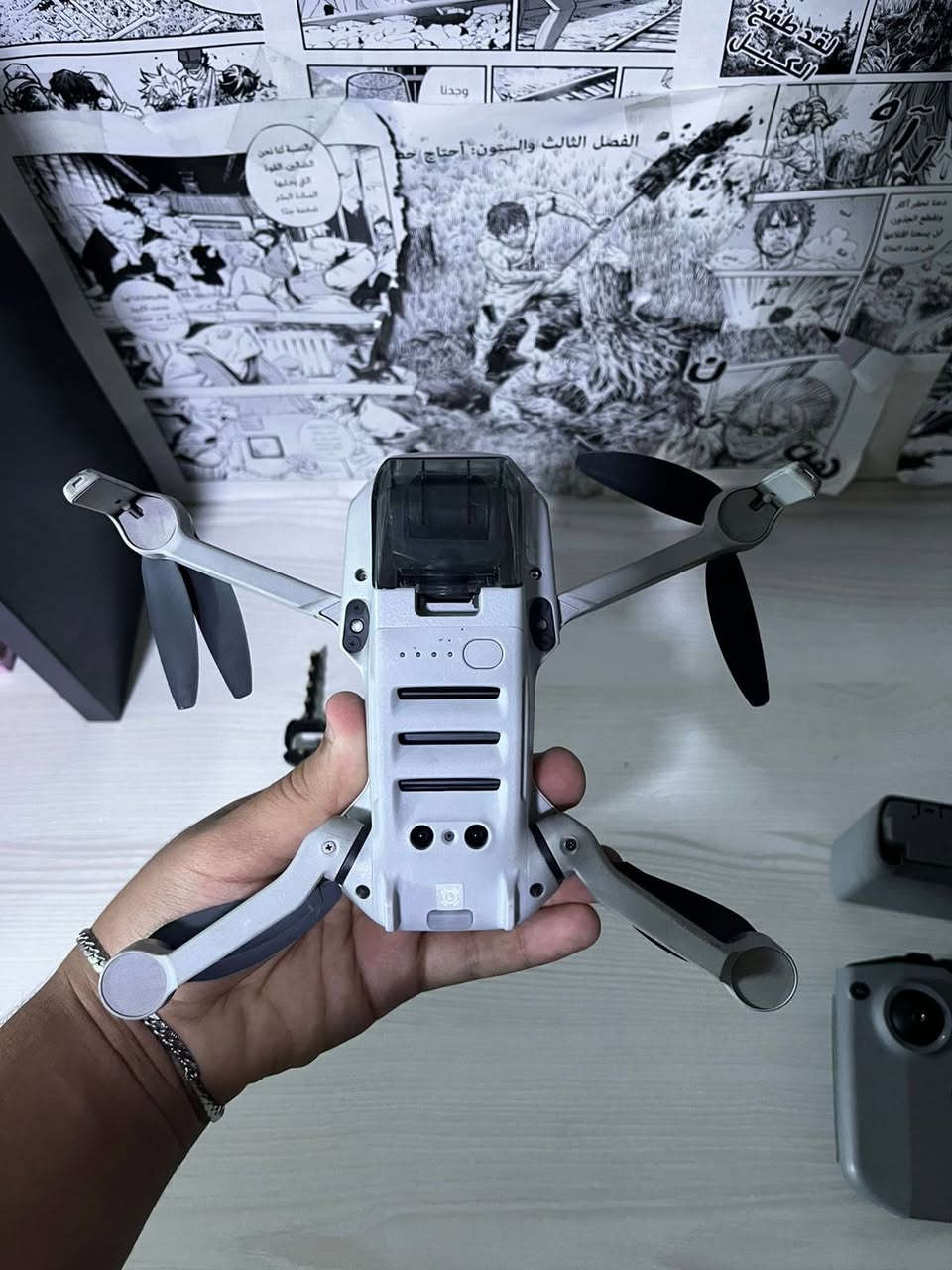 سلام عليكم✨
درون dji mini 4k كومبو ✈️ 
درون نظافه 90‎%‎ ✅
.
ملحقات‼️
جوستك+جنطه درع+حمايه ريش+مقوي اشاره+كيبلات+درنفيس+ريش♥️
.
عنوان بغداد حي القاهرة📍
.
السعر:625 بيها مجال للشراي😂

*********** اتصال 📱
