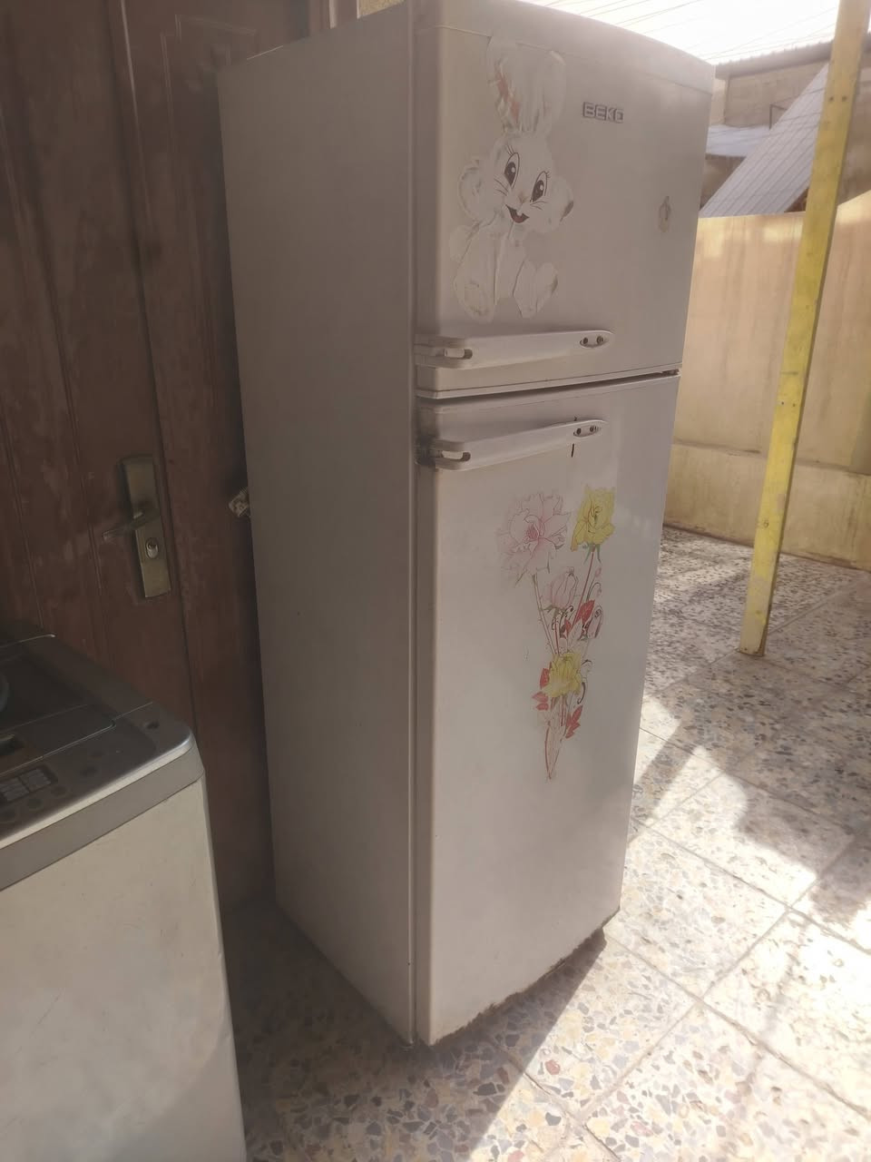 سلام عليكم ثلاجة بيكو  غساله اتوماتيك الجي 8كيلو السعر 125الثلاجه 125الغساله مكاني بغداد الغزاليه ***********
