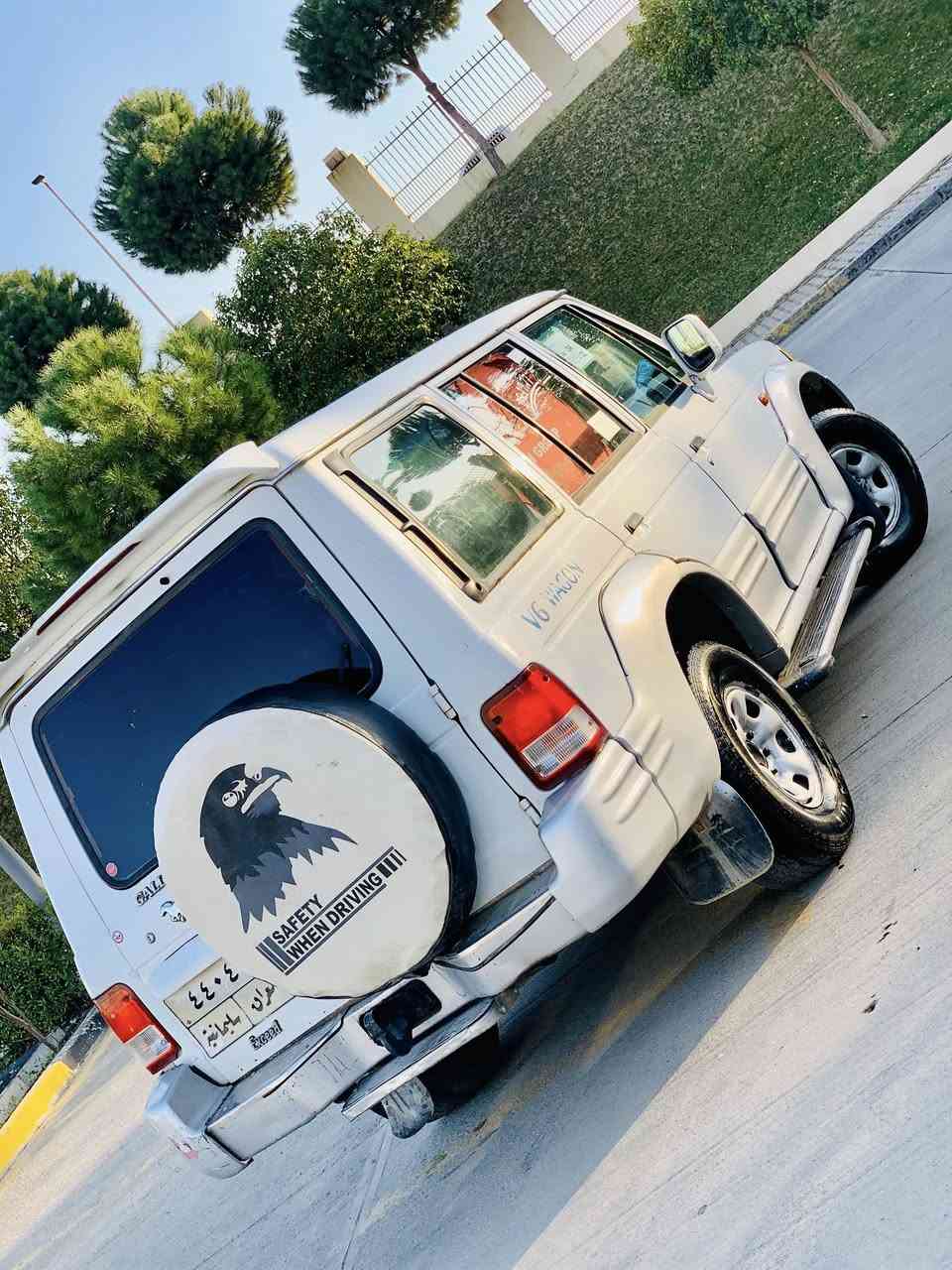 بؤفرؤشتن 
٤٣ مه جال 
مؤديل ٢٠٠١
بي بؤياخ
بي ليدراو
هه مووگياني كه پسه
ده بل ئه كسل كاره باي مه زبووت
سه نه وي ته واوبووه
***********
***********
