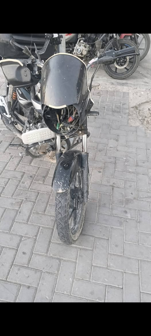 سلام عليكم دراجه بوكسر للبيع موديل 22مرقم كامل مكاني بغداد الكاضميه سعر مليون وميه وبيه مجال نواقص شوفت عينك الي بيه للستفسار اتصل وتدلل *********** بغداد, العراق
