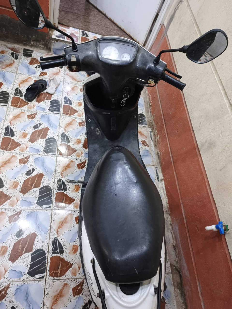 دراجه 9زروف جديده كلشي شغال للبيع  العنوان البصرة قضاء المدينه الهوير ***********
