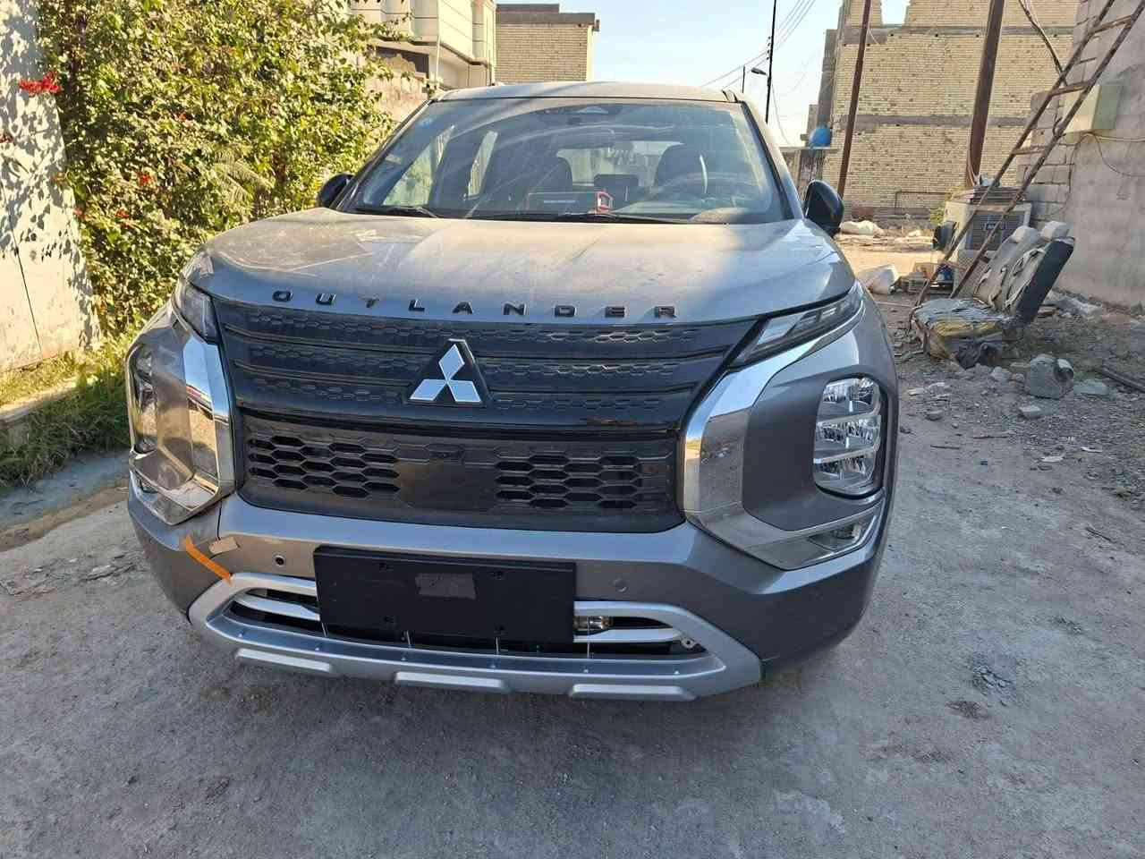 السلام عليكم
اوت لندر 2024 فول مواصفات 
ماشيه 28 رقم بغداد تحويل ثاني يوم
حادثها جاملغ ودعاميه موضح بالصور ايرباك طاك ستيرن ودشبول مصلح
السعر 220 وبيها مجال
للاستفسار ***********
