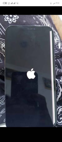للبيع ايفون ١٢ بروماكس جهاز نضيف كلش من عدا هاذه الخط بلشاشه شاصي نضيف...