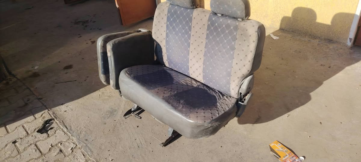 السلام عليكم كشن مال ابريجو جديد مال حاويه ومدوشم سعر 150 العنوان ابو غريب الحصوه  الهاتف ***********
***********
