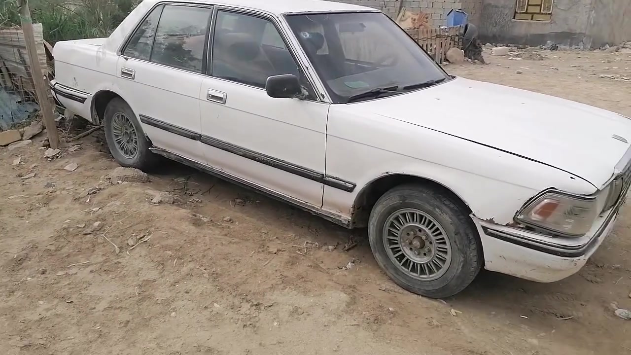 سلام عليكم اخوان سيارة سيدان للبيع رقم ديالى مشروع وطني بسمي بل ناصرية مكينة ففتي ٣٠٠٠ بيهة دخانة بس الصبح الاستيك والف بيع مراوس حسب الرغبة السعر ٢٣وبيهة مجال للشراي اتصل وتدلل ***********

