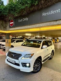 لكزس LX 570 • ٩٠٠٠٠ كم • فول مواصفات