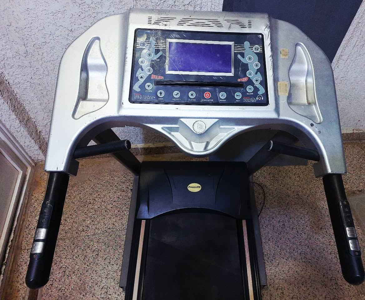 جهاز جري بالة حجم كبير للبيع السعر 100 جهاز نقص بي الماطور عاطل ابيعة كوم حديد للاستفسار *********** عمارة, ميسان
