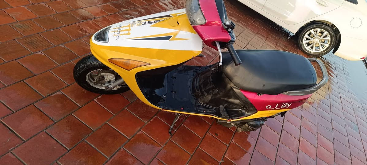 السلام عليكم
فراشه للبيع 
جاهزه من كلشي ماعايزه برغي 
وكلشي جديد الدراجه حلوه ونظيفه 
سعرها 550 وبيها مجال بسيط للتواصل خاص او ع الرقم ***********
