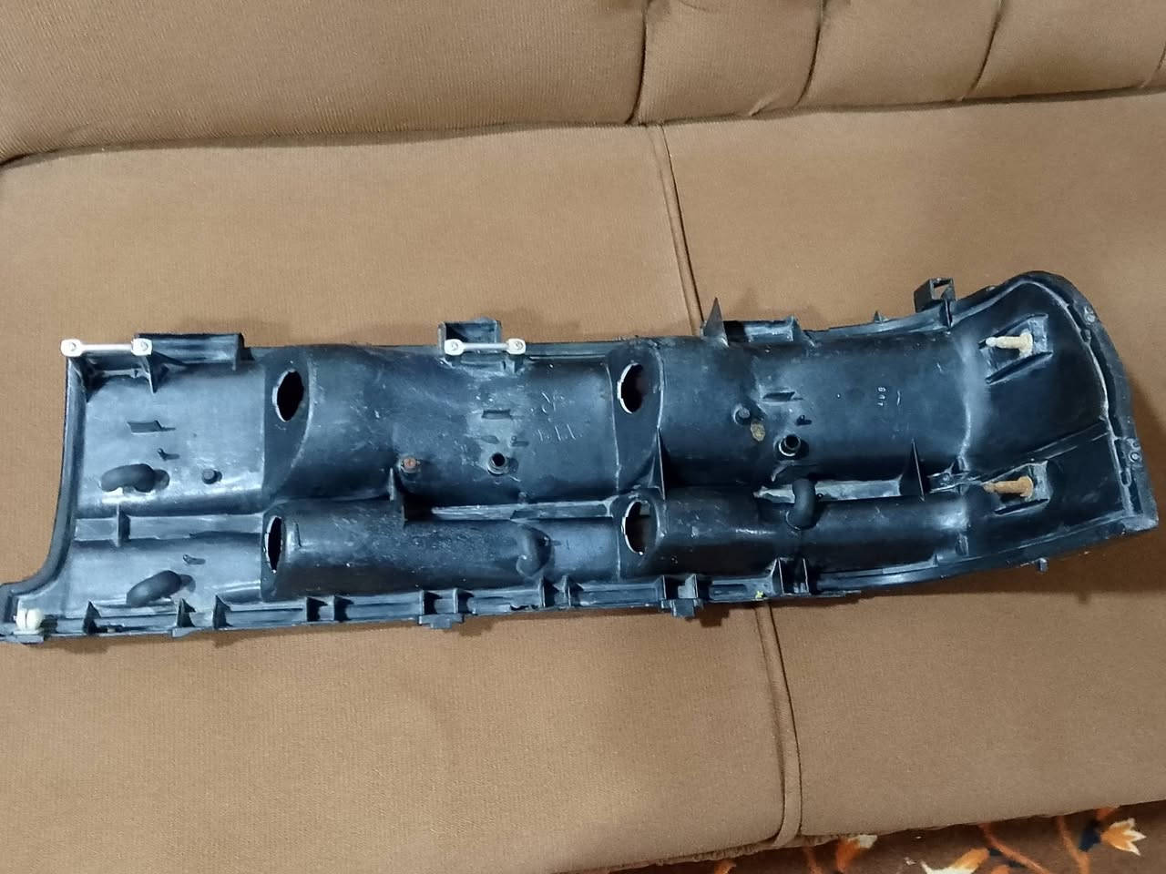 السلام عليكم من رخصت لادمن المحترم بك لايت هارتوب طويلة جية الايمن سعره 100 وبيه مجال وسكنات مارك كصيف سعرهن 50 وسكن كرسته شطح عنواني الناصريه قلعه سكر الاستفسار أتصل على الرقم *********** واني بخدمدكم ملاحظة اني مكلف ب النشر
