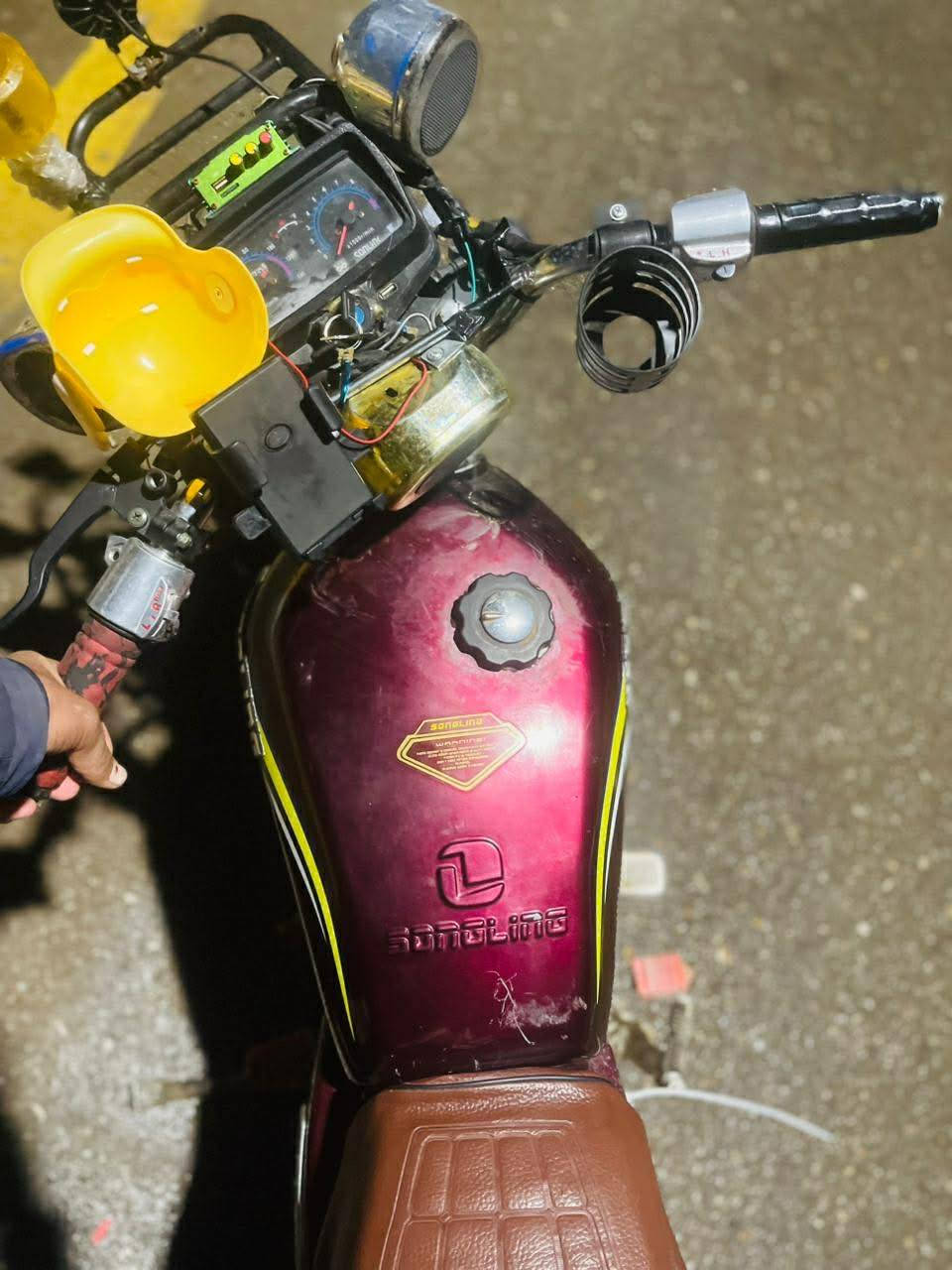 سلام عليكم مطور البيع سعر 300 وبه مجال ، ***********
