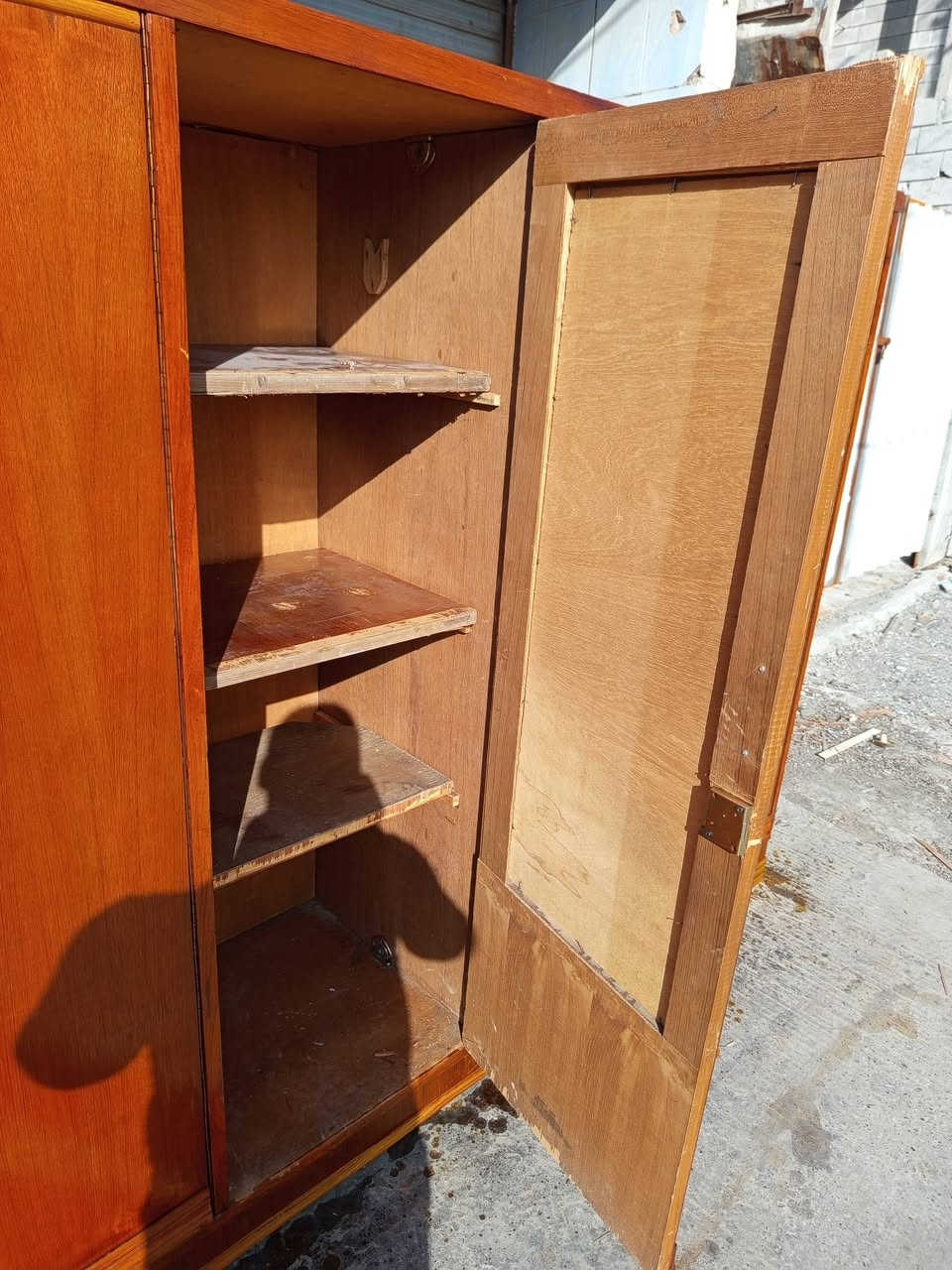 قنصور ٥ ابواب نظيف حيل شغل ثقيل حيل 
سعرها ١٤٥ الف
رفاعي يم طرشي الشفاء ***********
